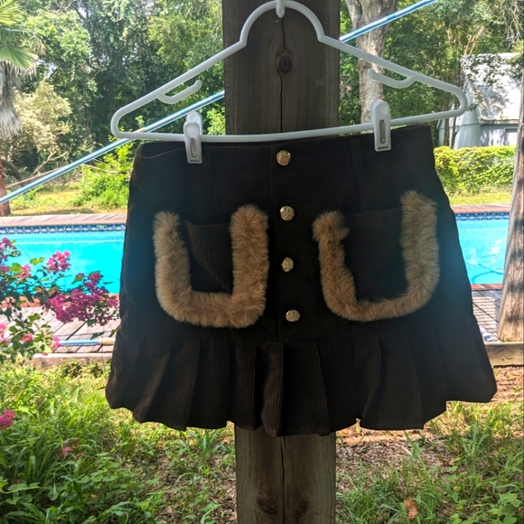 Chocolate corduroy skirt with faux fur - Picture 2 of 6